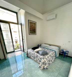 Il balcone sulla piazza